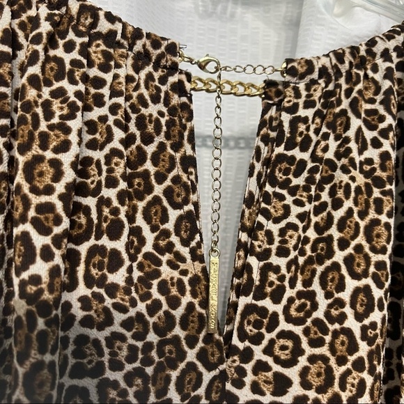 MICHAEL KORS (NWOT) COLD SHOULDER TOP, WITH CHAIN SIZE L - Picture 6 of 12